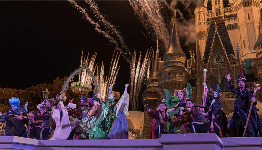 Hocus Pocus Villain Spelltacular at Mickey's Not-So-Scary Halloween Party