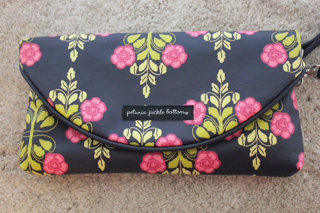 Petunia Pickle Bottom Change-It-Up Clutch Review