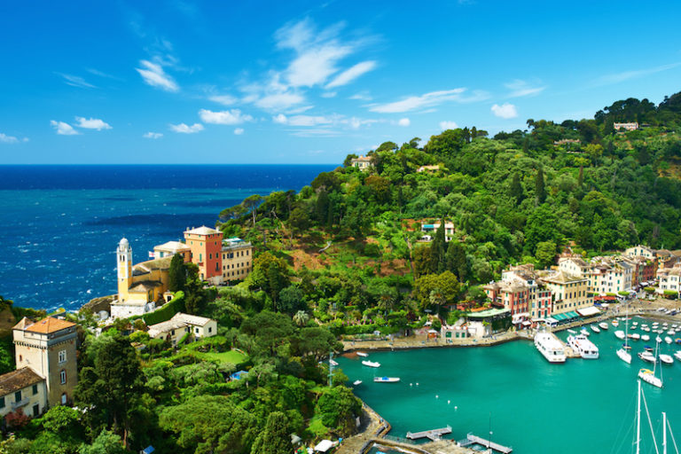 Why the Traveling/Living Like a Local Trend Continues to Grow