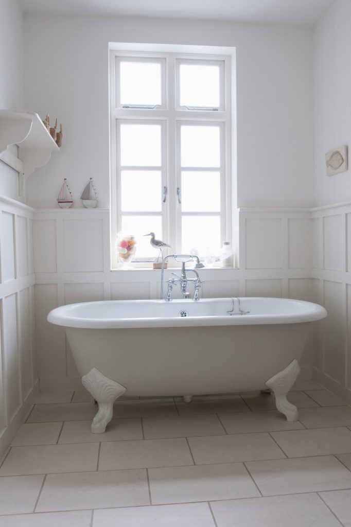Old fashioned bath tub Old fashioned bath tub