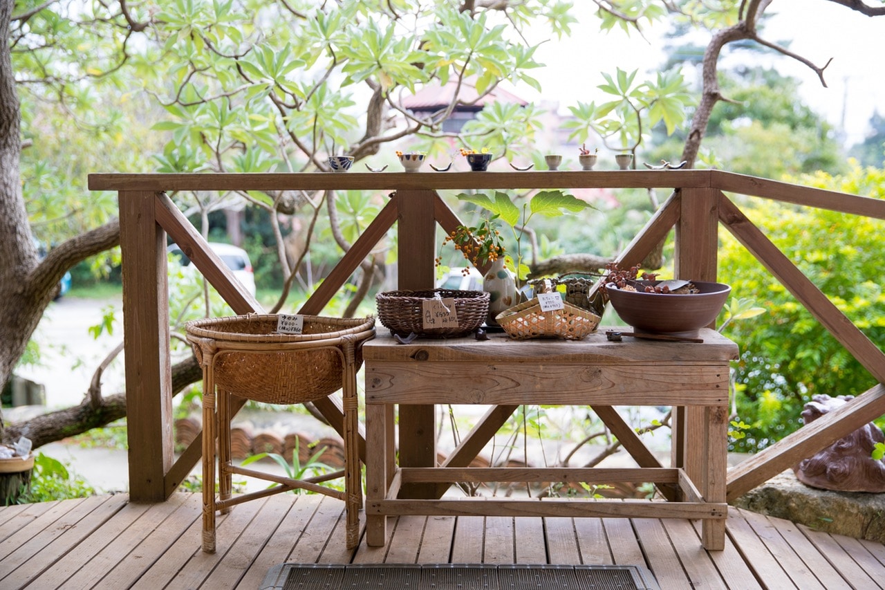 rustic patio tables
