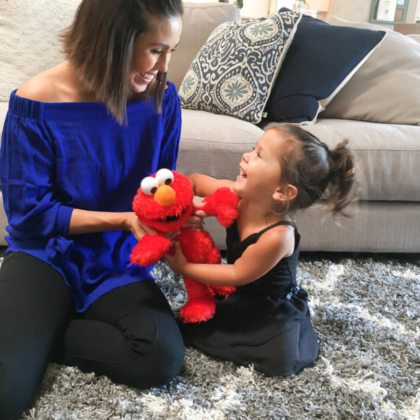 New 2017 Tickle Me Elmo Toy Review + Giveaway