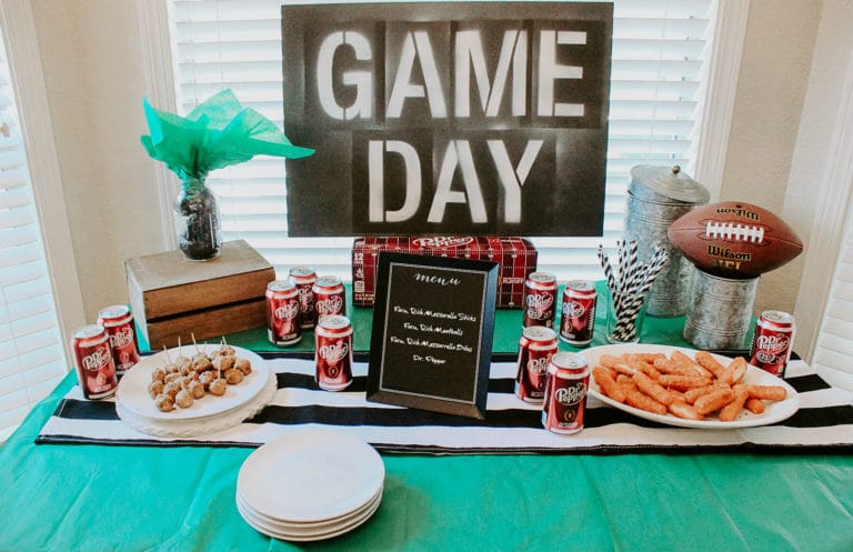 How to Host the Ultimate Homegating Football Party