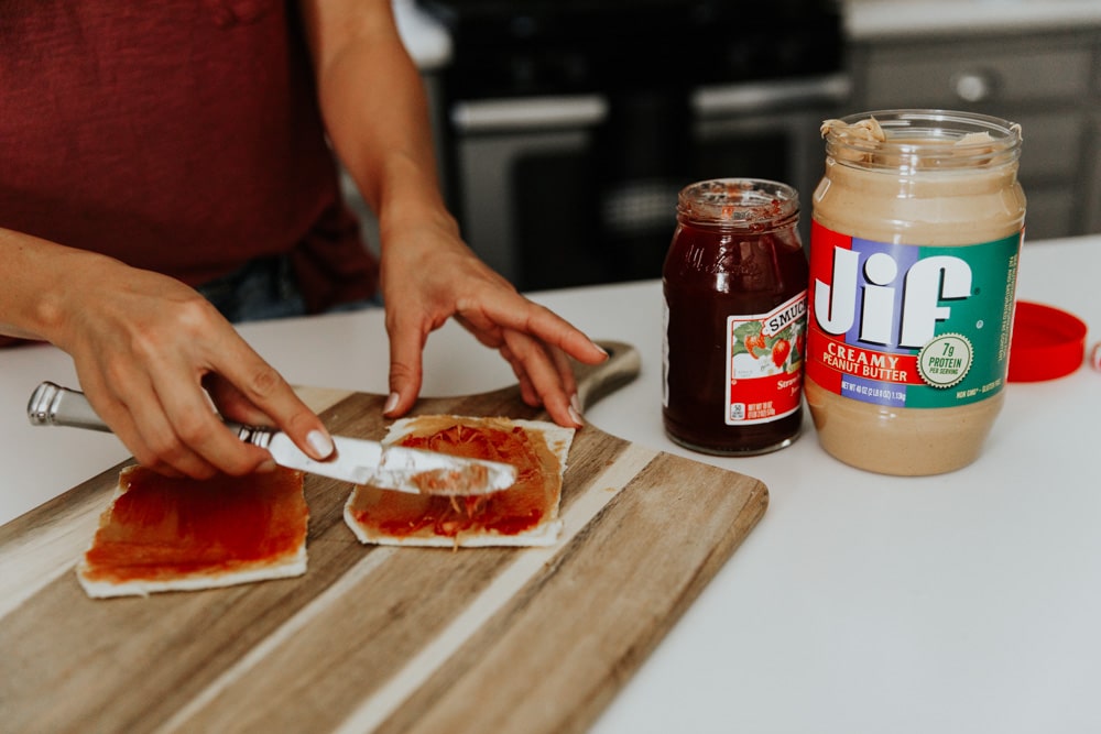 Peanut Butter & Jelly Roll-Ups - School Lunch Ideas