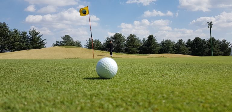 Gift Ideas for the Golfer in your Life