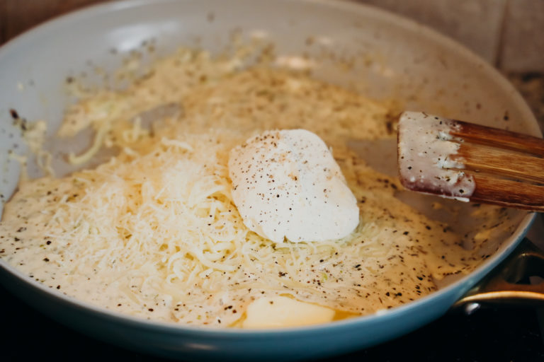 Greek Yogurt Alfredo Recipe - Kid-Friendly Dinner and Dessert Recipes with Greek Yogurt