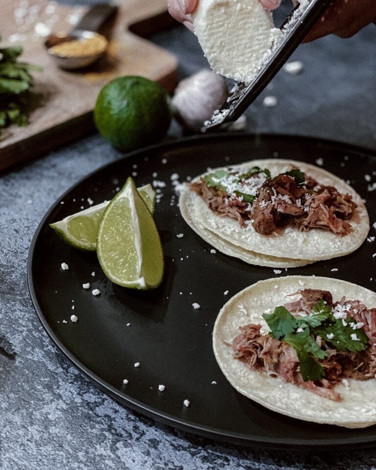 Easy Crock Pot Carnitas Recipe