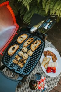 Summer Grilling Inspiration - Summer Backyard Party Decor