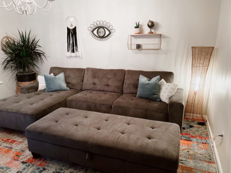 Ecovacs Deebot Ozmo 950 Review + Boho Living Room Ideas