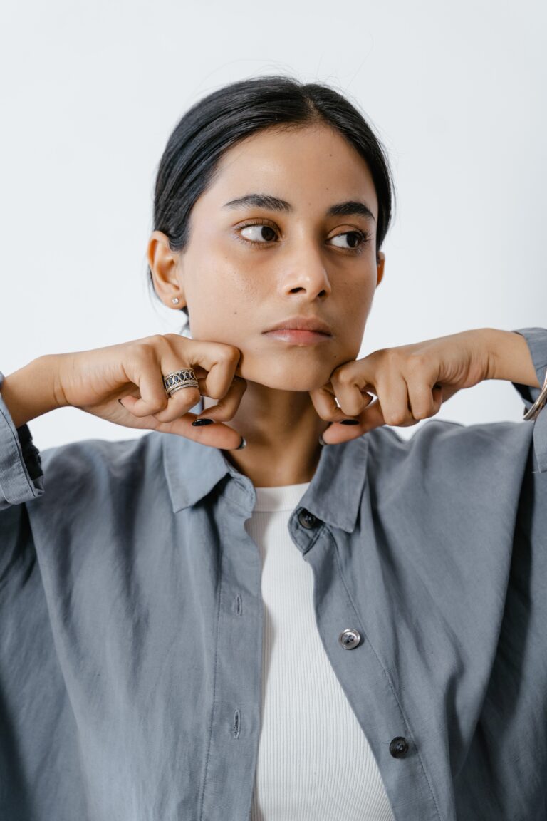Volite Treatment: Sculpting Facial Contours with a Non-Surgical Approach