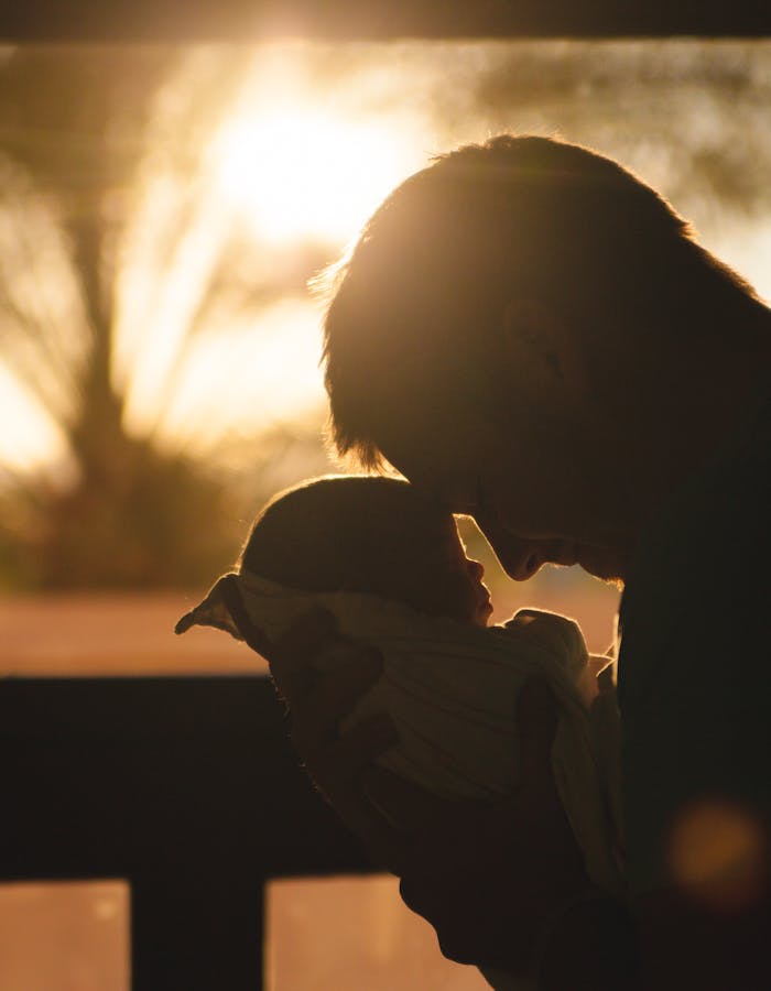 5 Perfect Gifts For First-Time Fathers