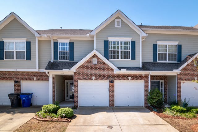 Professional Gutter Cleaning Techniques: What Sets the Experts Apart