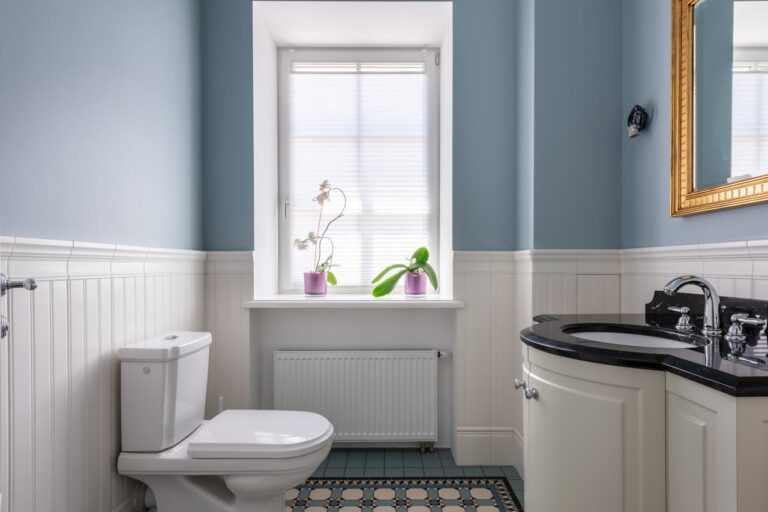 How to Choose the Perfect Vanity for Your Bathroom’s Style