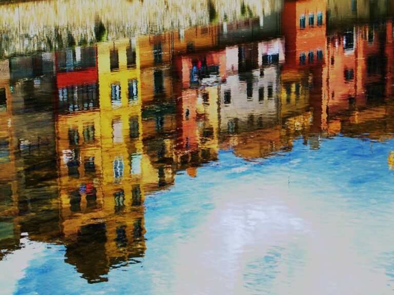 Get Involved In Your City’s Artistic Scene With These 5 Essential Tips