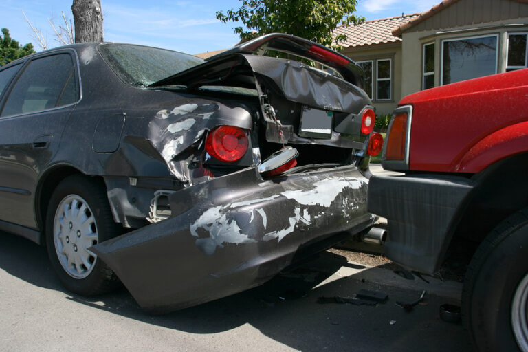 Avoiding Rear-End Collisions: Essential Tips for Drivers