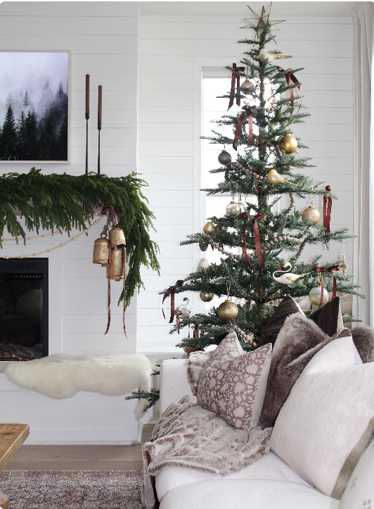 King of Christmas - Christmas Tree