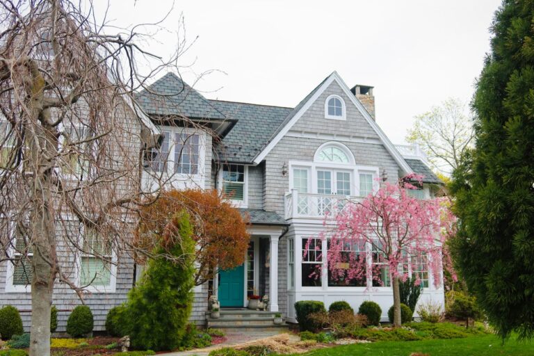 What to Do When You Discover a Roof Leak in Long Island, NY